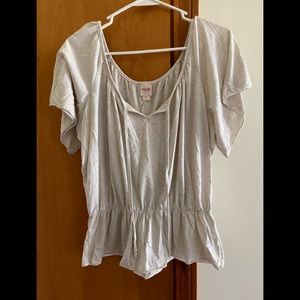 Mossimo Flowy Top Size Large